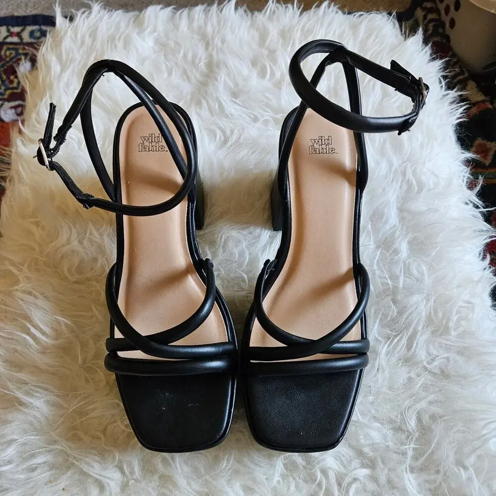 Wild Fable Wide Platform Heels Size 10